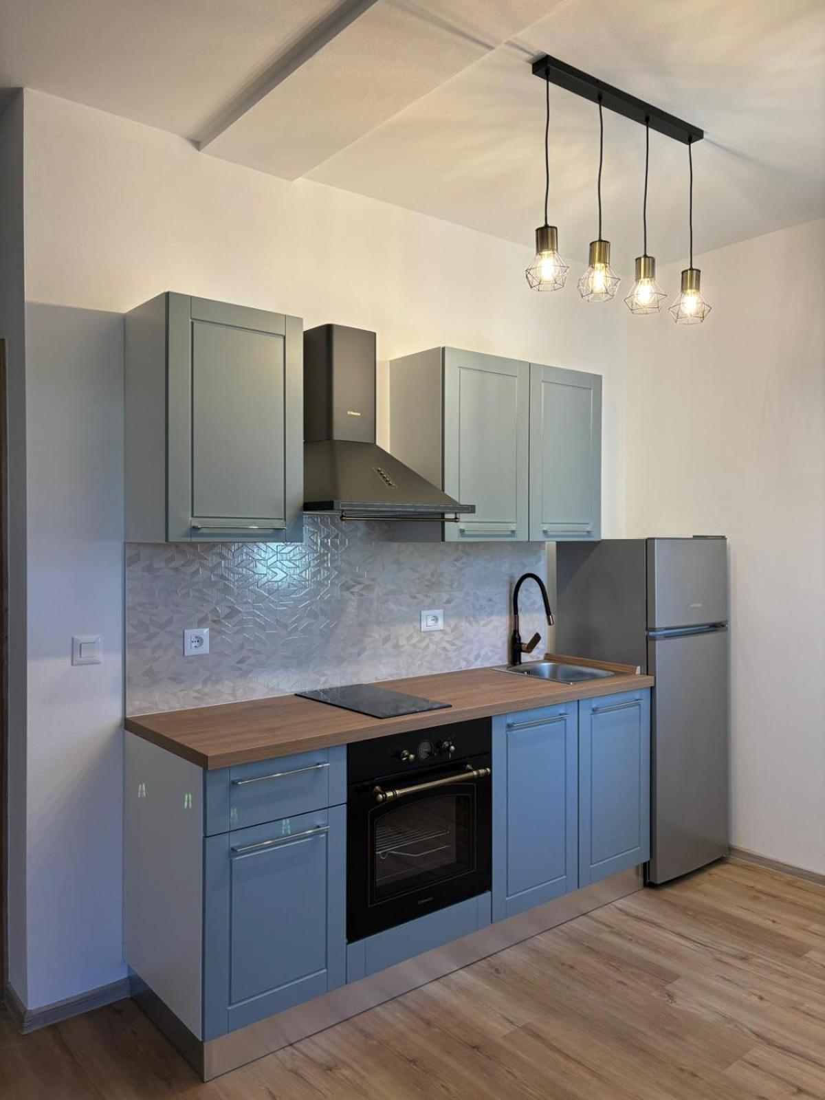 Apartment And Room Marlen โรวินสโก เซโล ภายนอก รูปภาพ