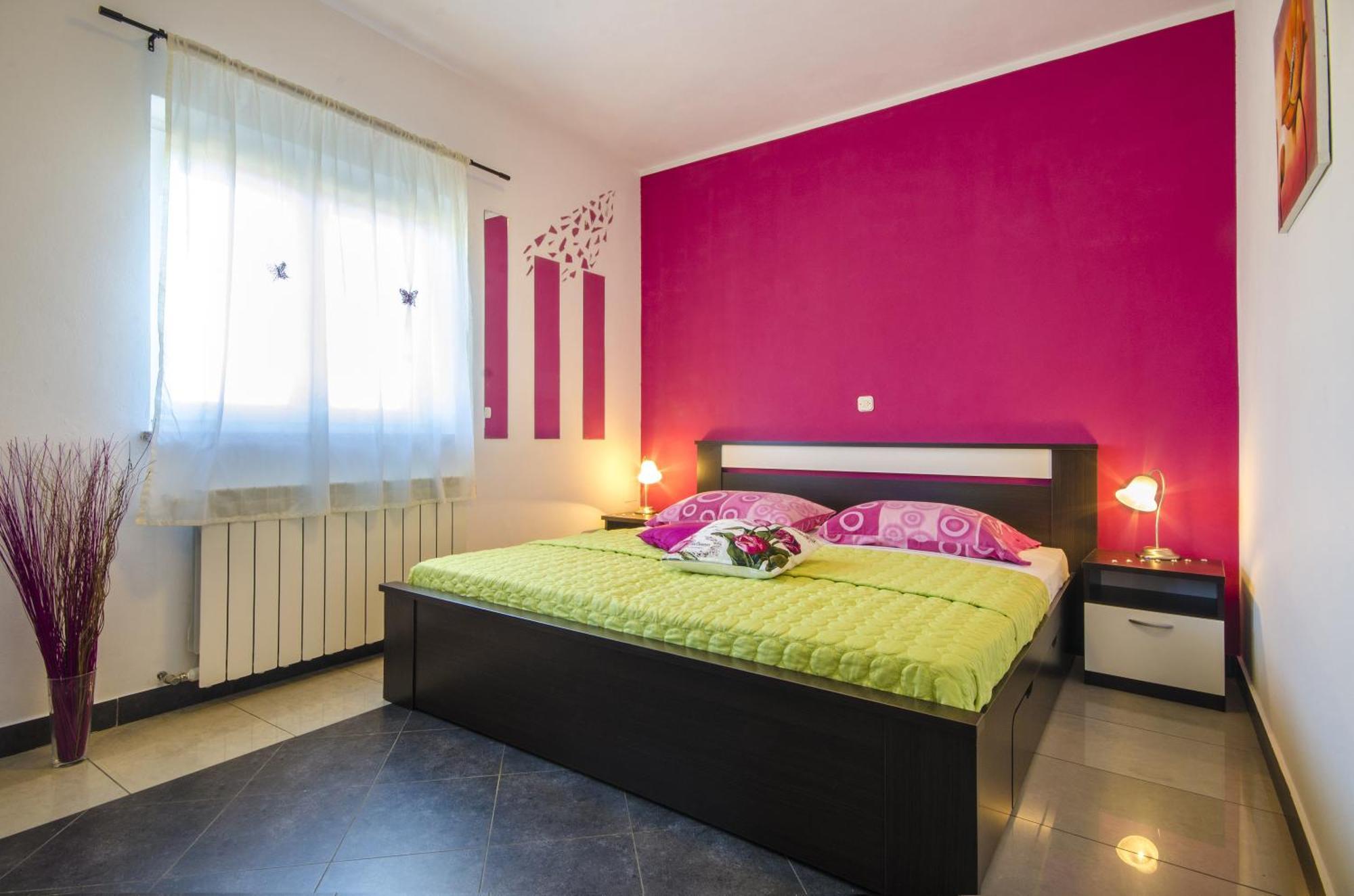Apartment And Room Marlen โรวินสโก เซโล ห้อง รูปภาพ