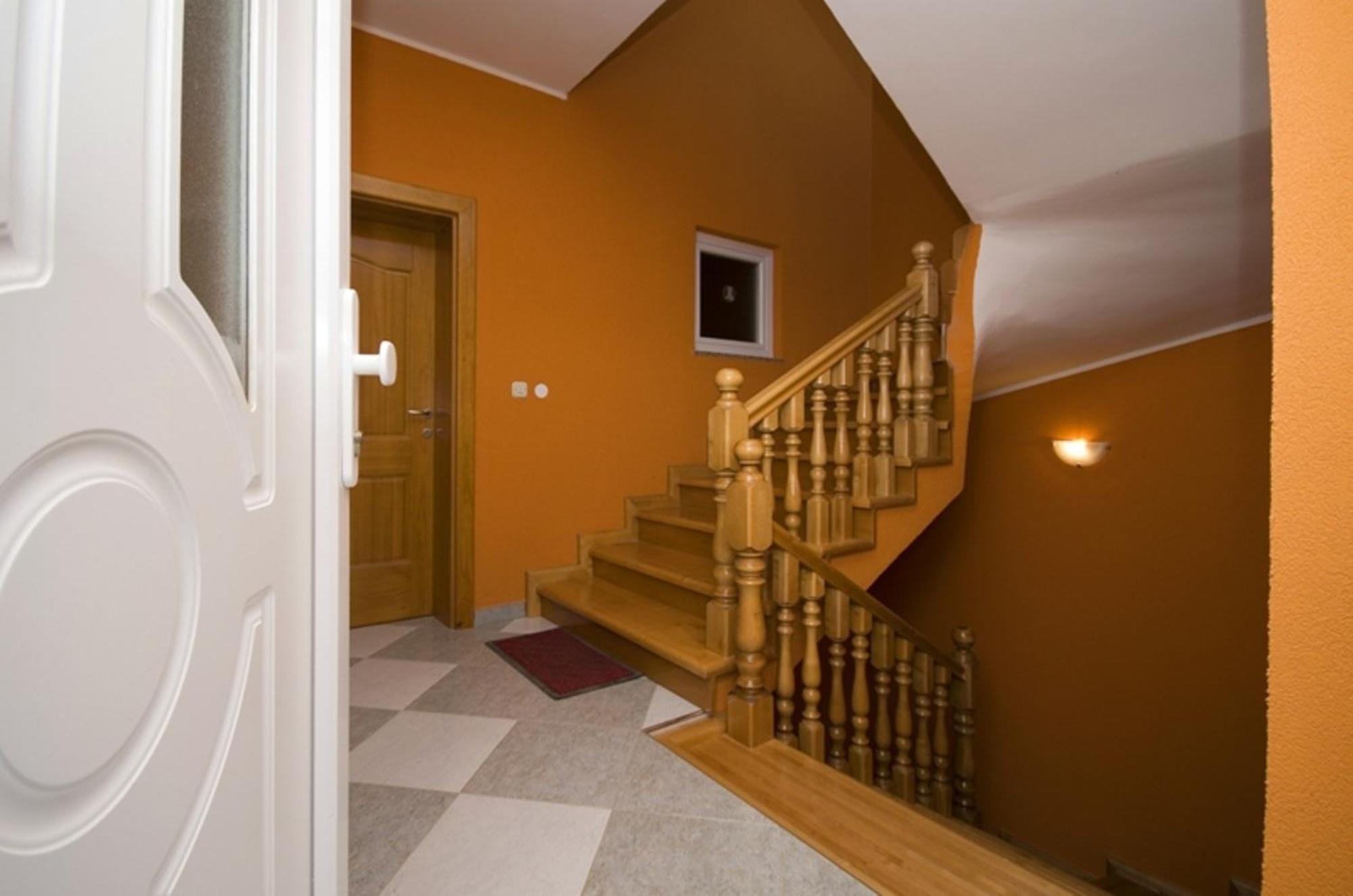 Apartment And Room Marlen โรวินสโก เซโล ภายนอก รูปภาพ